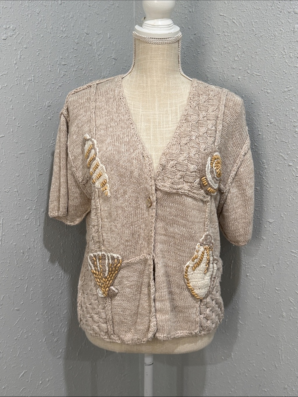 Vintage Lagenlook Hand-Knit Cream Seashell Embroidered Cardigan Size Medium